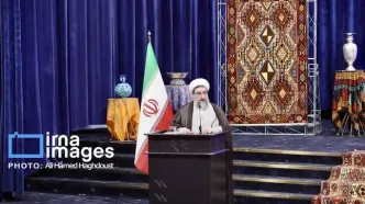 اقدام خبرساز امام جمعه تبریز در لحظه تشویق پزشکیان