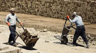 انحراف عملکرد شورای عالی کار/افزایش حقوق کارگران در گرو تأیید دولت است؟