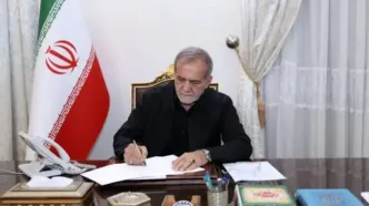 پیام تبریک پزشکیان در پی قهرمانی تیم ملی کشتی فرنگی ایران در رقابت‌های جهانی