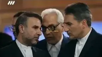مهران مدیری با هیئت مذاکره کننده راهی عمان شد