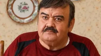 «ماه عسل» با اکبر عبدی جای «دیوار دفاعی» را می‌گیرد