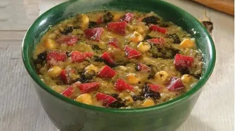 ناهار امروز: آش لبو و اسفناج؛ یک آش خوشرنگ و مقوی برای روزهای سرد پاییز و زمستان!