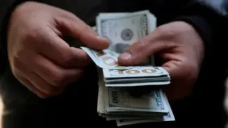 قیمت دلار و ارز۴ آبان ۱۴۰۵؛ دلار به کریدور ۲۷۰ هزار تومانی بازگشت