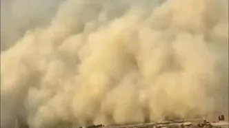 تصاویر هولناک از هجوم طوفان شن به چابهار